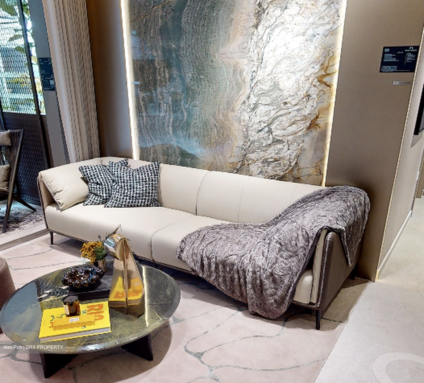 River Modern (D9), Apartment #528444461